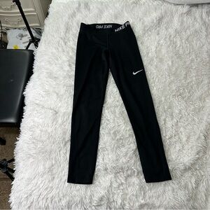 Women’s Black Medium Nike Pro Full Length Leggings